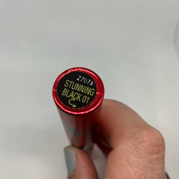 Elizabeth Arden Grand Entrance Mascara - Picture 3 of 3